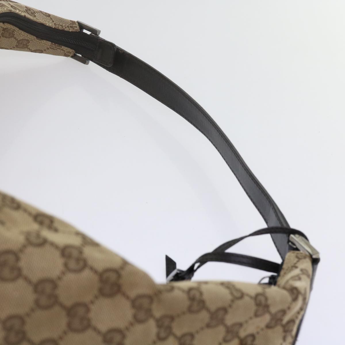 GUCCI GG Canvas Shoulder Bag Beige Auth 61662