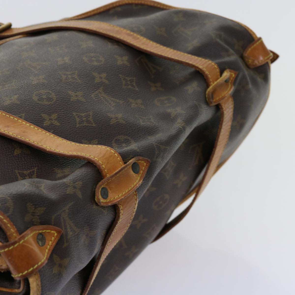 LOUIS VUITTON Monogram Saumur 43 Shoulder Bag M42252 LV Auth 61721