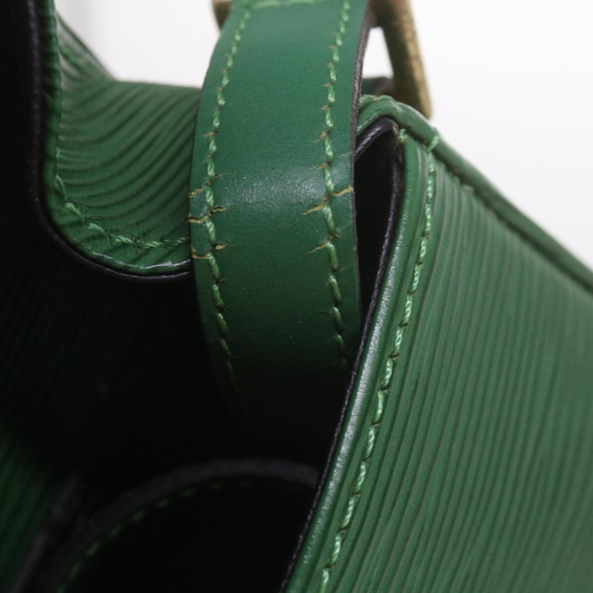 LOUIS VUITTON Epi Saint Cloud PM Shoulder Bag Green M52214 LV Auth 61764