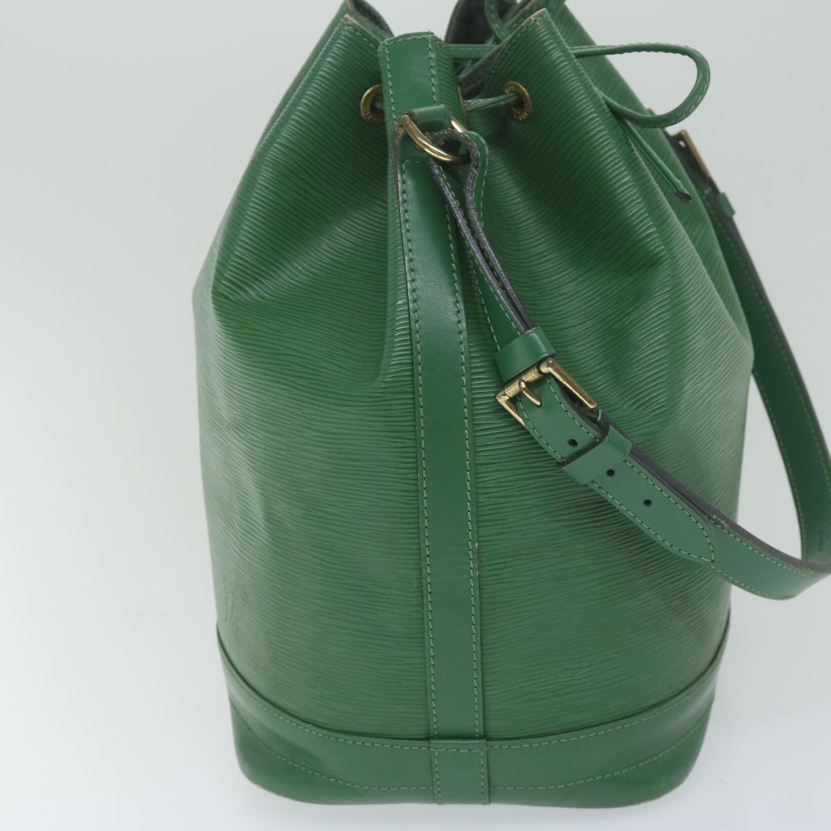 LOUIS VUITTON Epi Noe Shoulder Bag Green M44004 LV Auth 61811