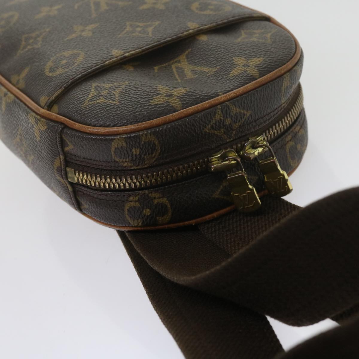 LOUIS VUITTON Monogram Pochette Gange Shoulder Bag M51870 LV Auth 62172