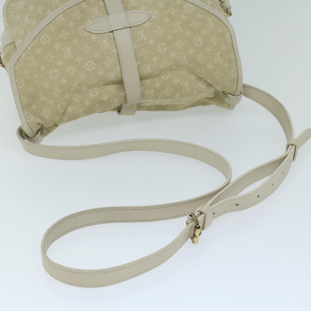 LOUIS VUITTON Monogram Mini Lin Saumur PM Shoulder Bag Ivory M95314 Auth 62201