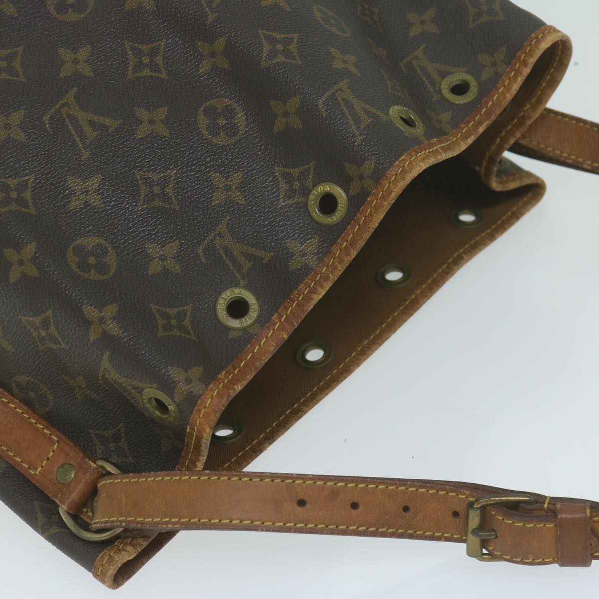 LOUIS VUITTON Monogram Petit Noe Shoulder Bag M42226 LV Auth 62206