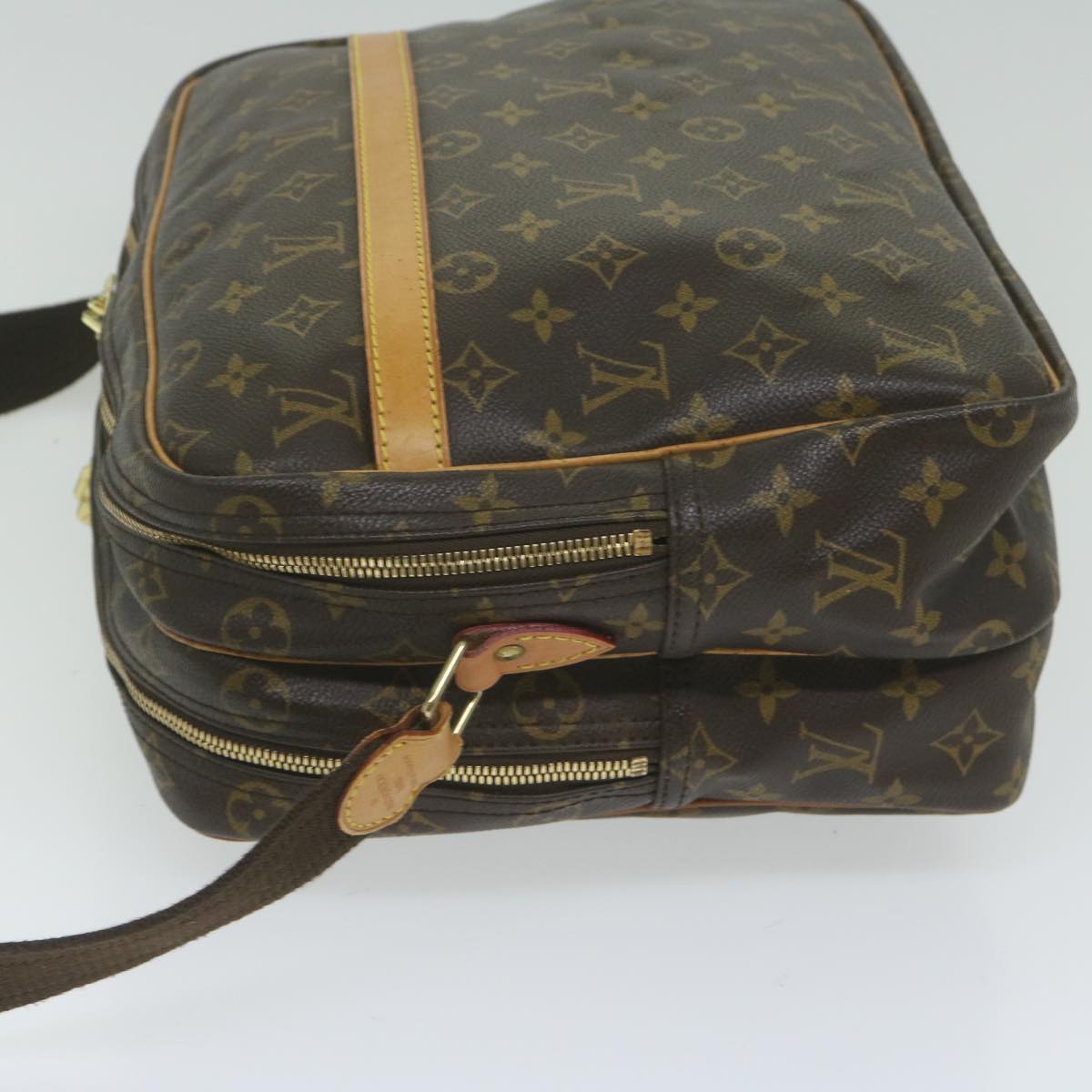 LOUIS VUITTON Monogram Reporter GM Shoulder Bag M45252 LV Auth 62211