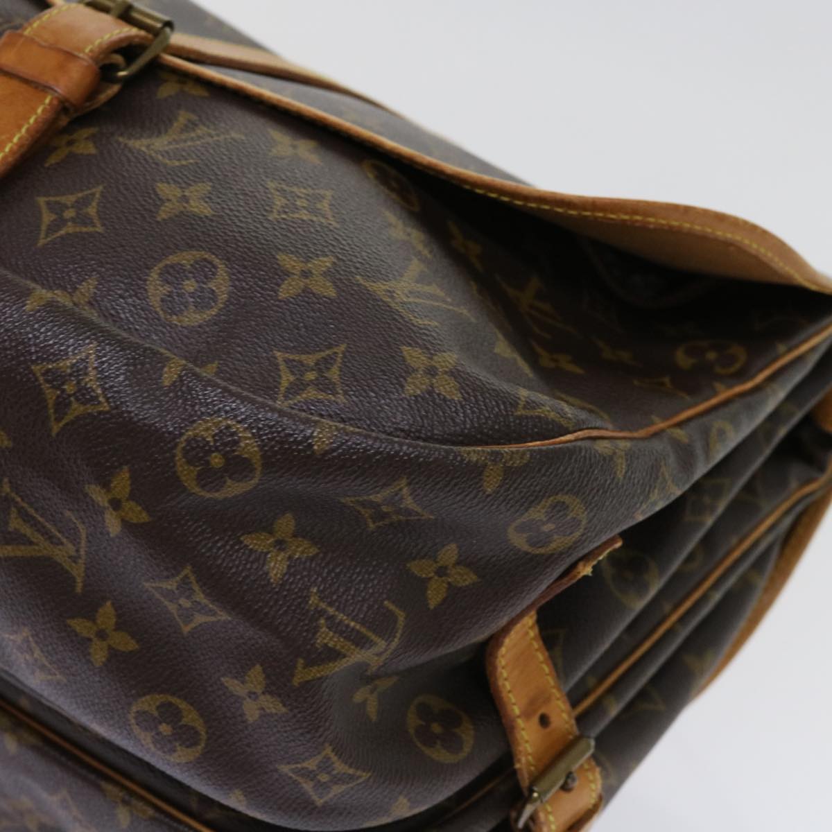 LOUIS VUITTON Monogram Saumur 35 Shoulder Bag M42254 LV Auth 62223