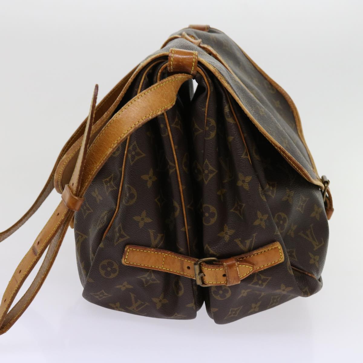 LOUIS VUITTON Monogram Saumur 35 Shoulder Bag M42254 LV Auth 62223