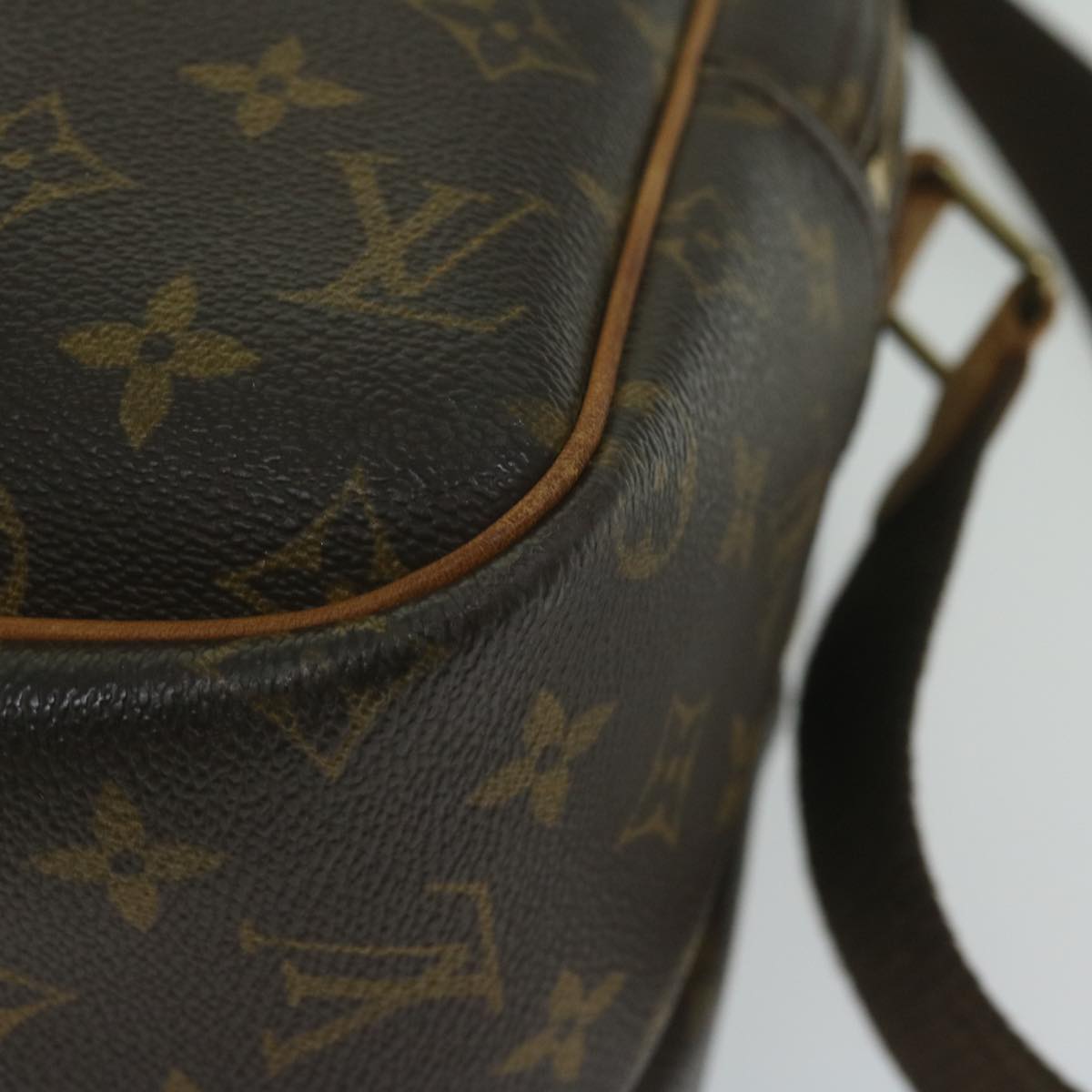 LOUIS VUITTON Monogram Reporter GM Shoulder Bag M45252 LV Auth 62224