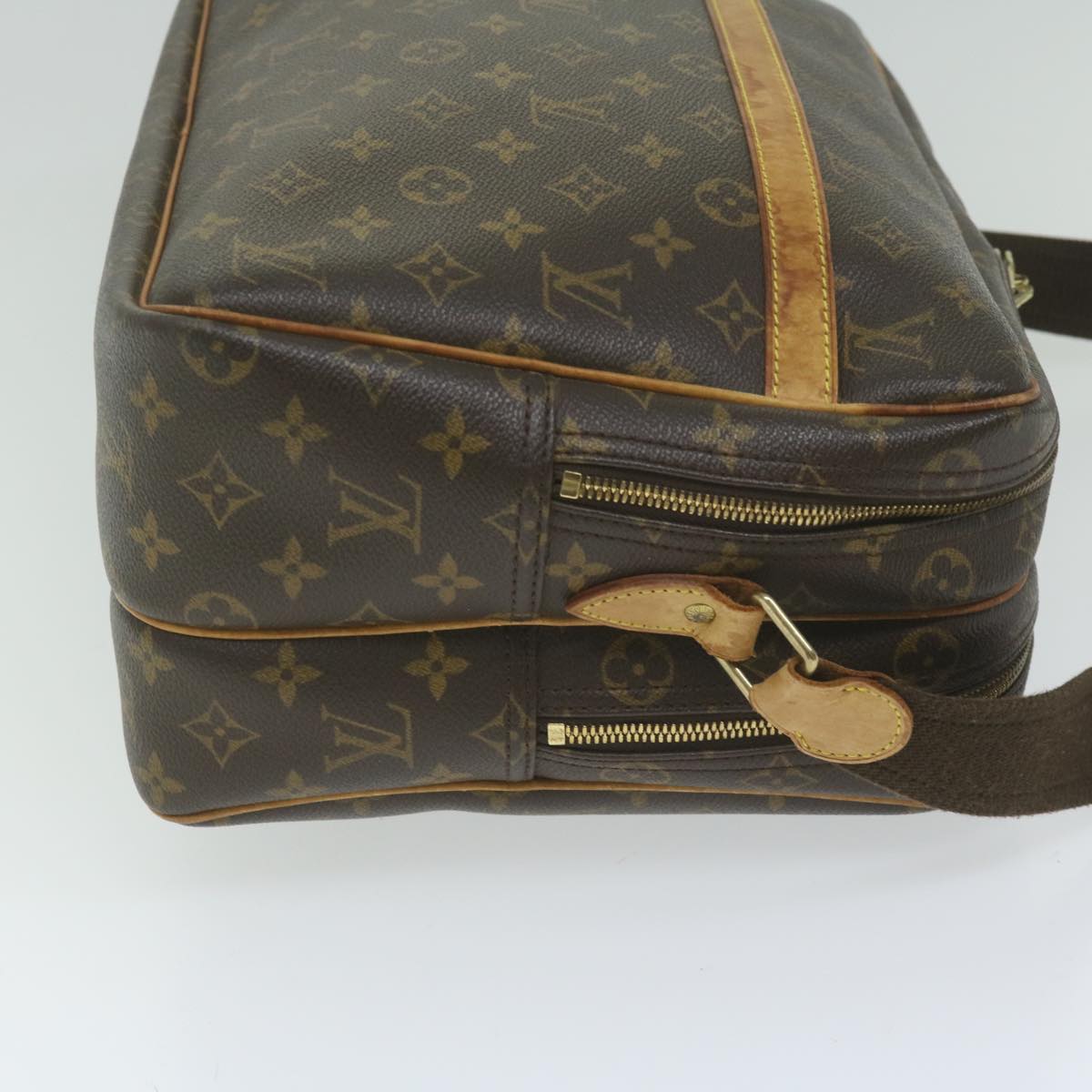 LOUIS VUITTON Monogram Reporter GM Shoulder Bag M45252 LV Auth 62224