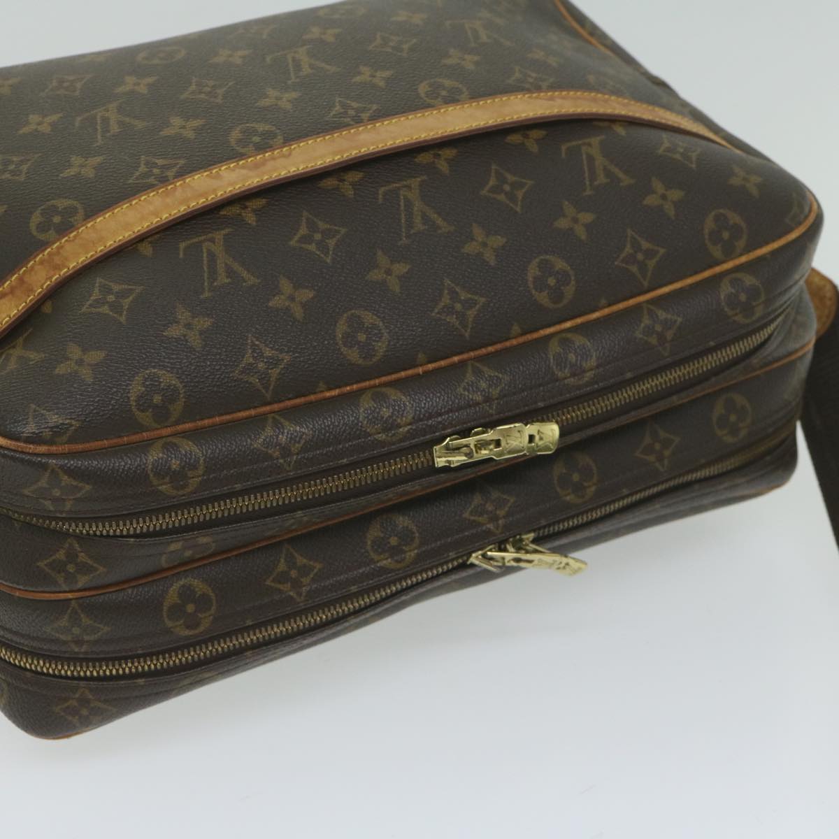 LOUIS VUITTON Monogram Reporter GM Shoulder Bag M45252 LV Auth 62224