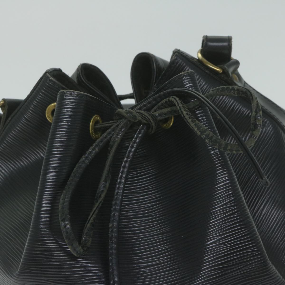 LOUIS VUITTON Epi Petit Noe Shoulder Bag Black M44102 LV Auth 62297