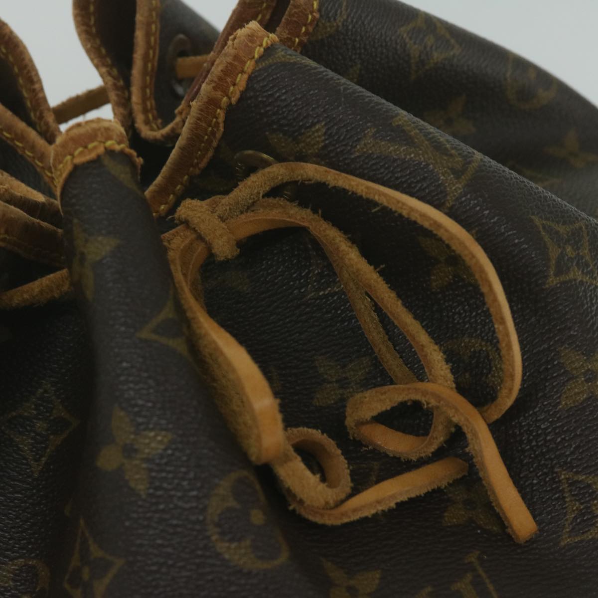 LOUIS VUITTON Monogram Noe Shoulder Bag M42224 LV Auth 62303