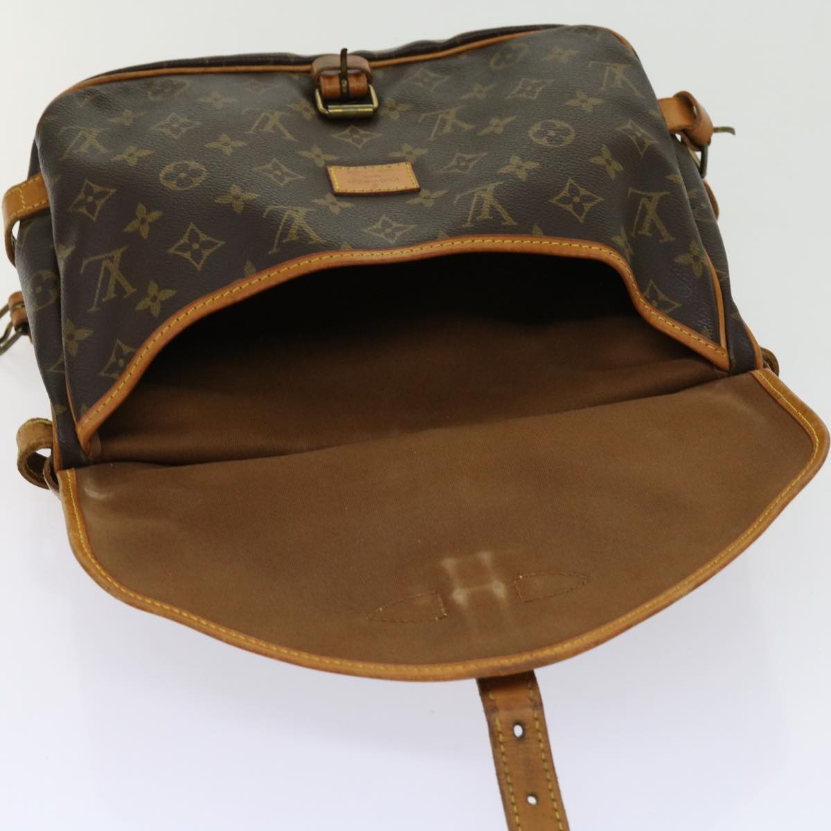 LOUIS VUITTON Monogram Saumur 30 Shoulder Bag M42256 LV Auth 62468