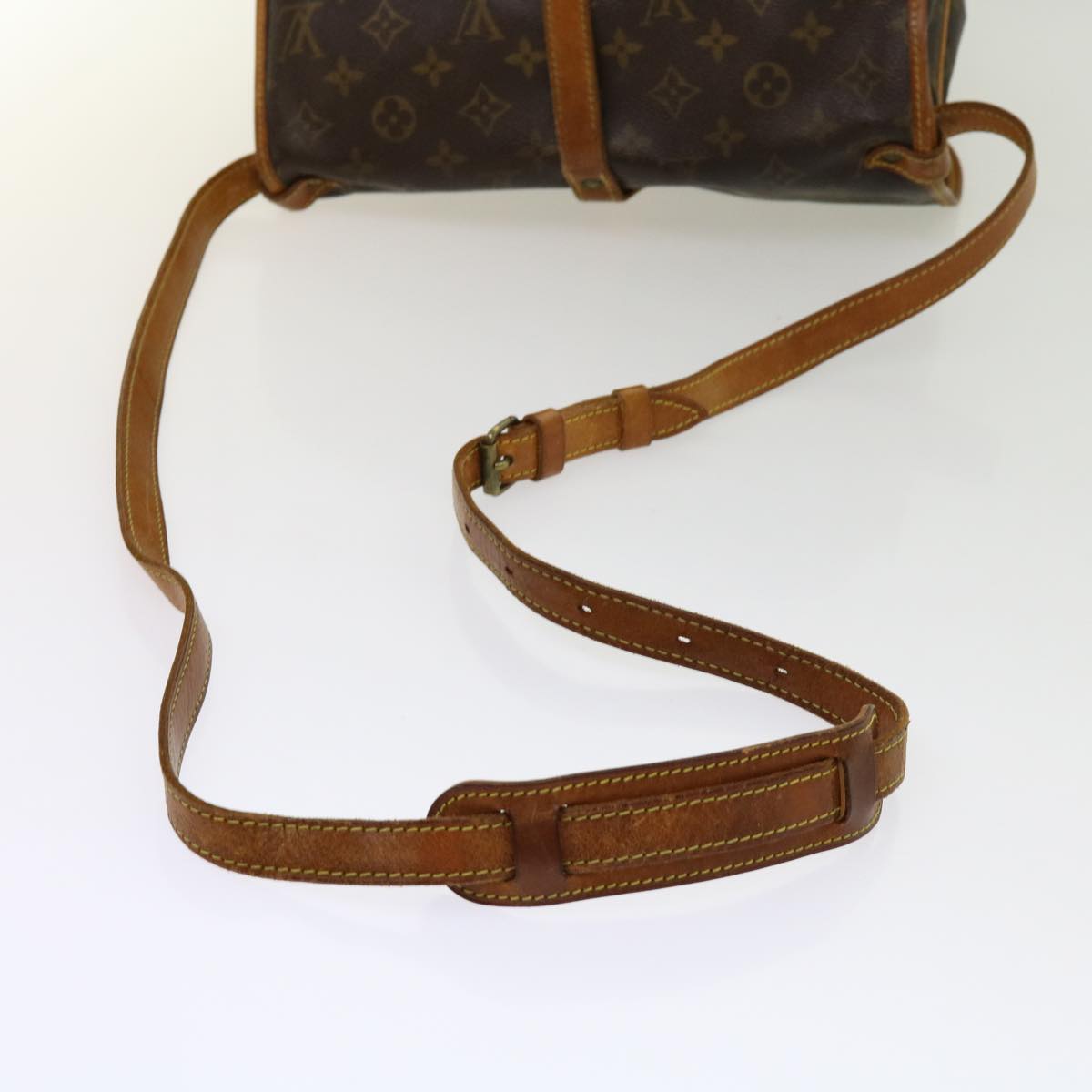 LOUIS VUITTON Monogram Saumur 30 Shoulder Bag M42256 LV Auth 62468