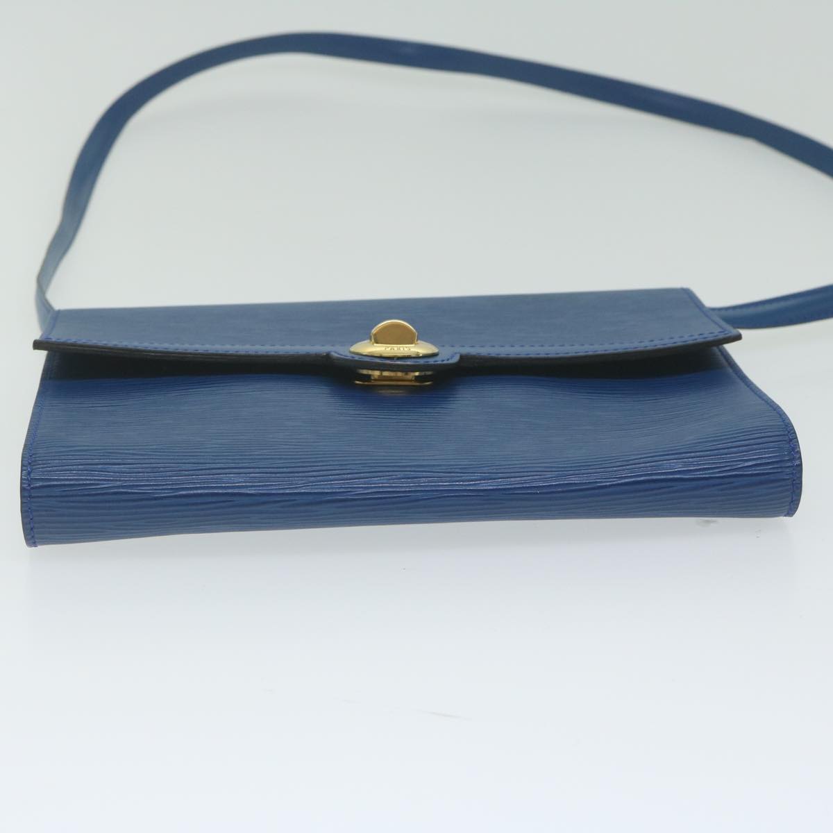 LOUIS VUITTON Epi Pochette Arche Shoulder Bag Blue M52575 LV Auth 62486