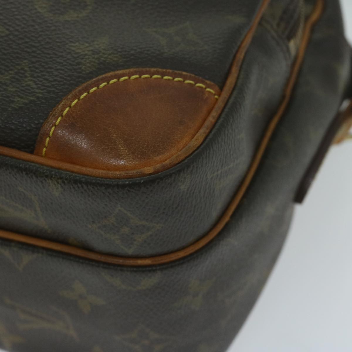 LOUIS VUITTON Monogram Nile Shoulder Bag M45244 LV Auth 62541