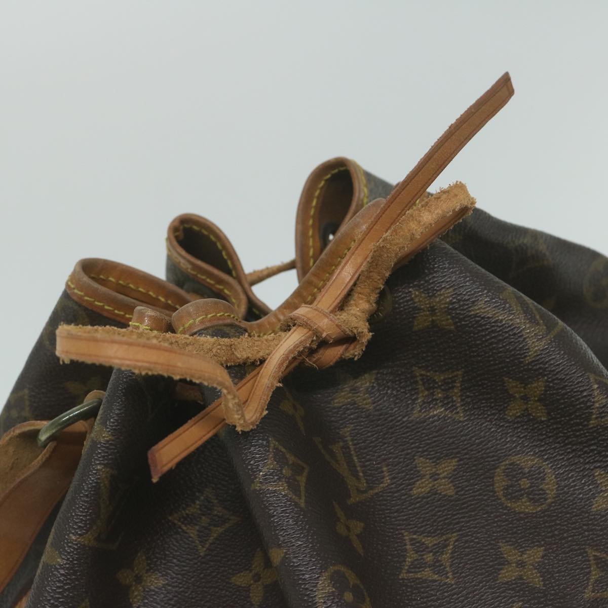 LOUIS VUITTON Monogram Noe Shoulder Bag M42224 LV Auth 62692