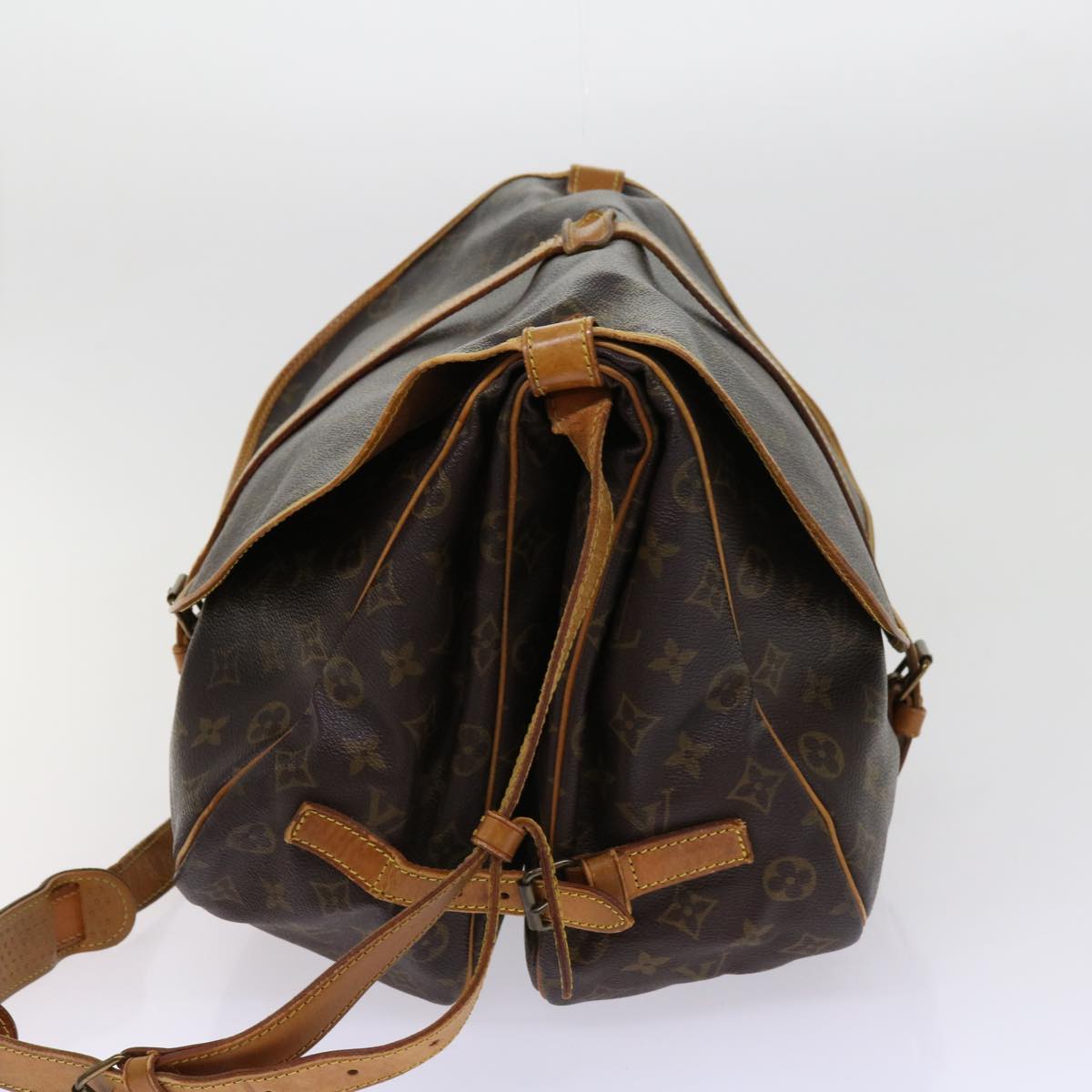 LOUIS VUITTON Monogram Saumur 35 Shoulder Bag M42254 LV Auth 62739