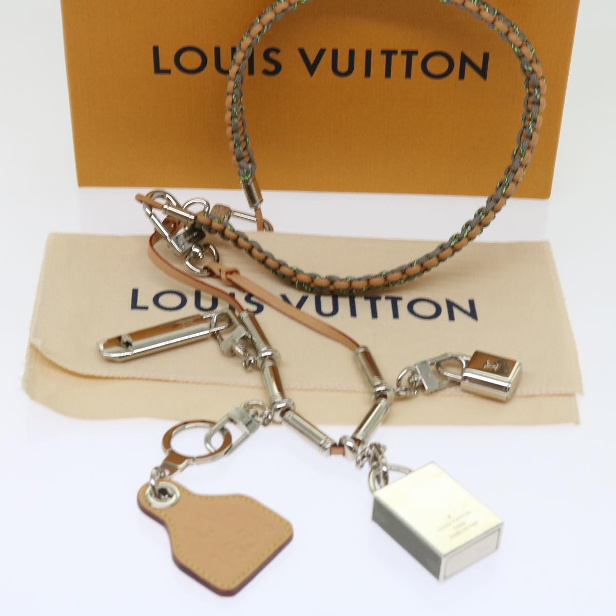 LOUIS VUITTON Collier Survival Necklace Silver LV Auth 62798A