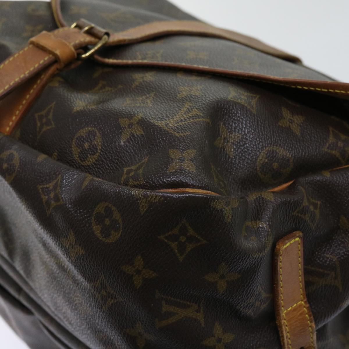 LOUIS VUITTON Monogram Saumur 35 Shoulder Bag M42254 LV Auth 62950