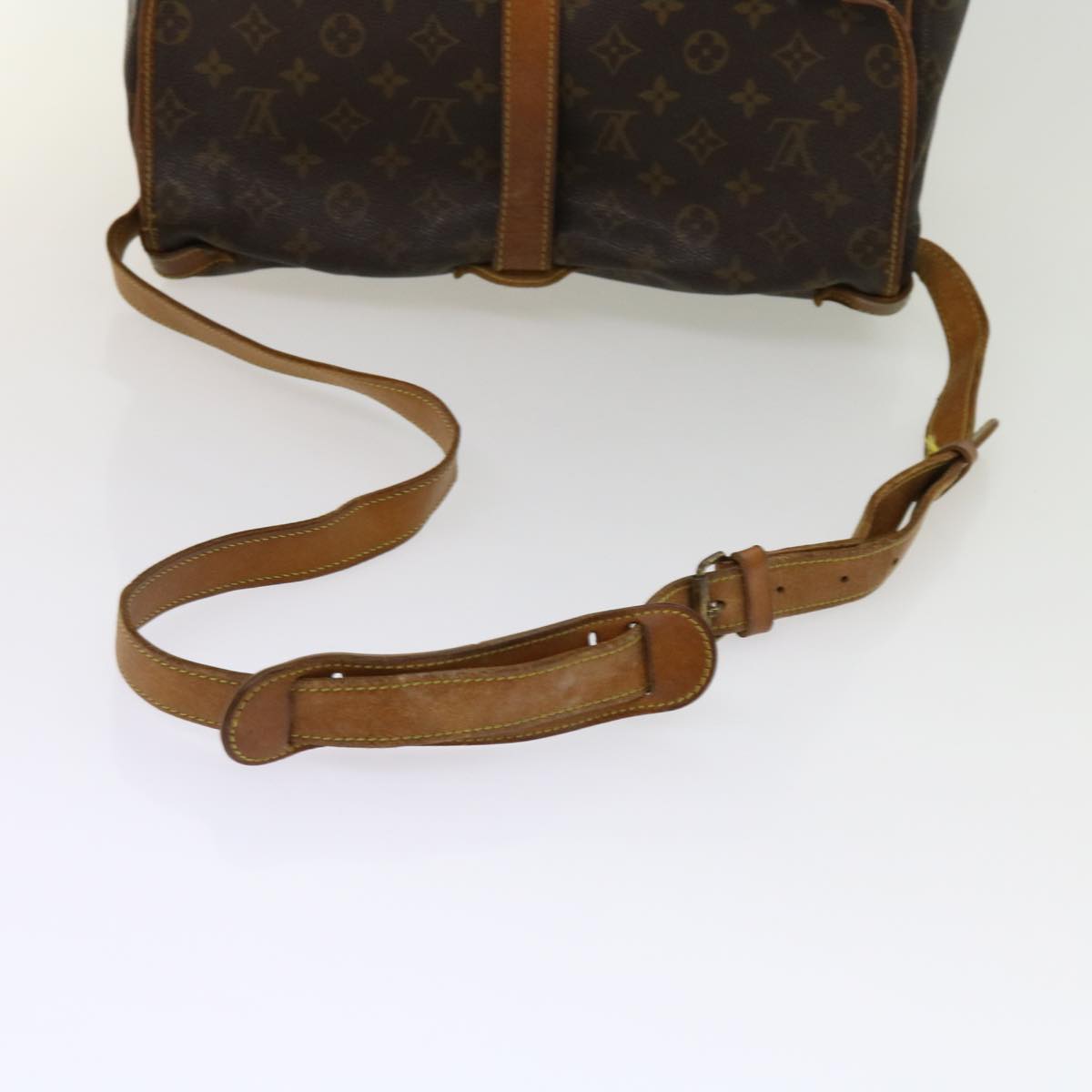 LOUIS VUITTON Monogram Saumur 35 Shoulder Bag M42254 LV Auth 62950