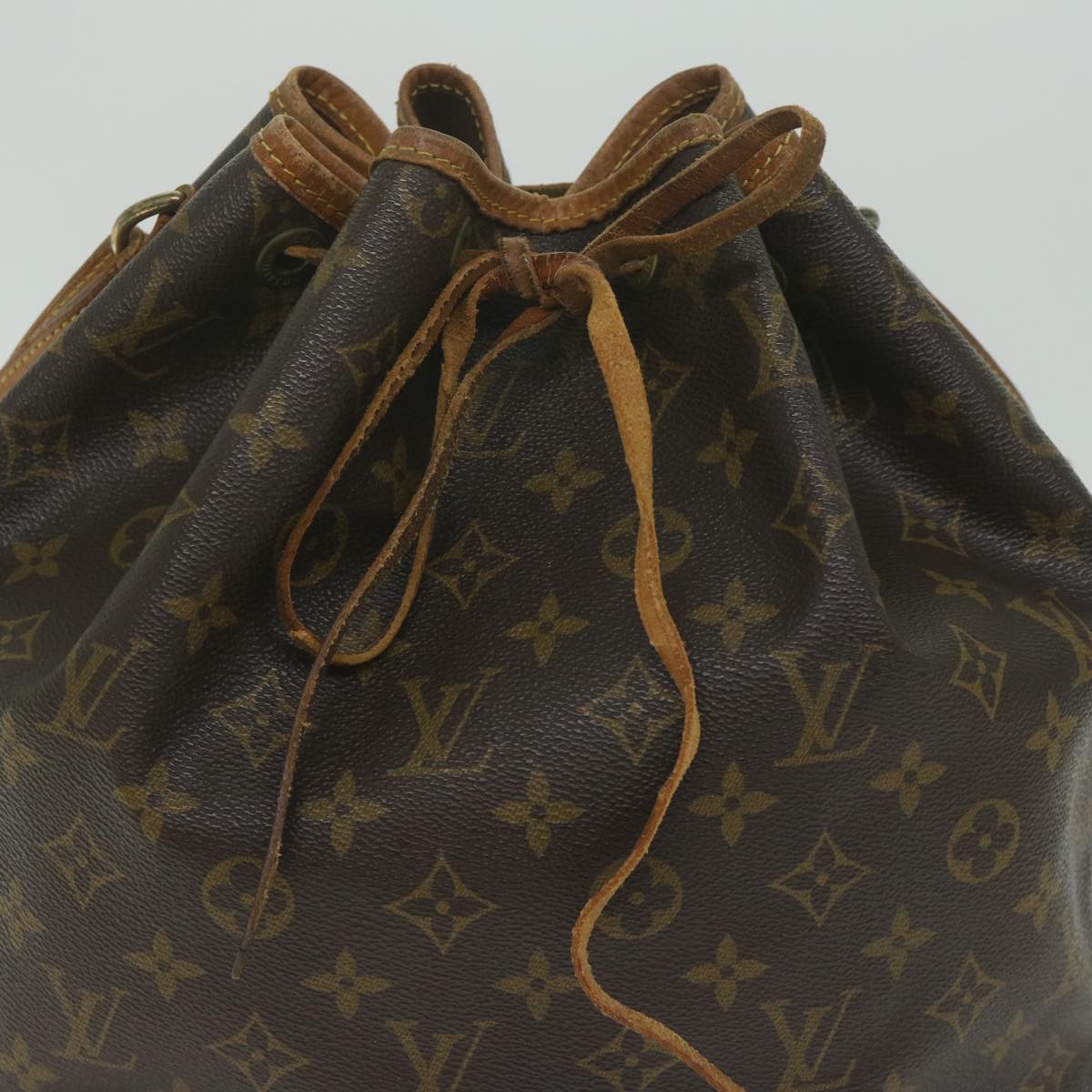 LOUIS VUITTON Monogram Noe Shoulder Bag M42224 LV Auth 63024