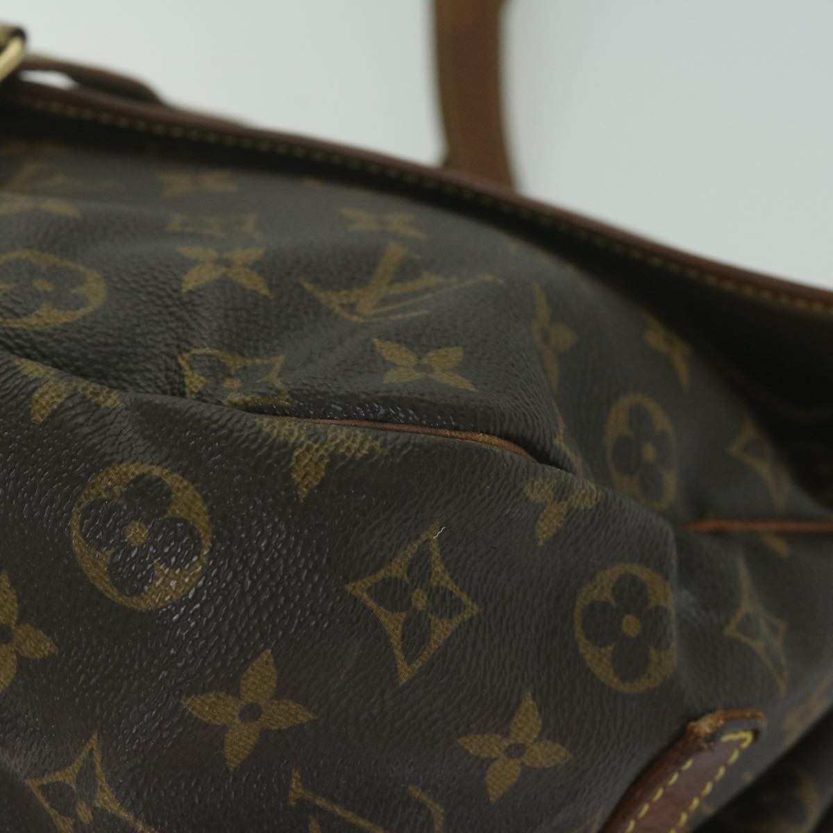 LOUIS VUITTON Monogram Saumur 35 Shoulder Bag M42254 LV Auth 63107