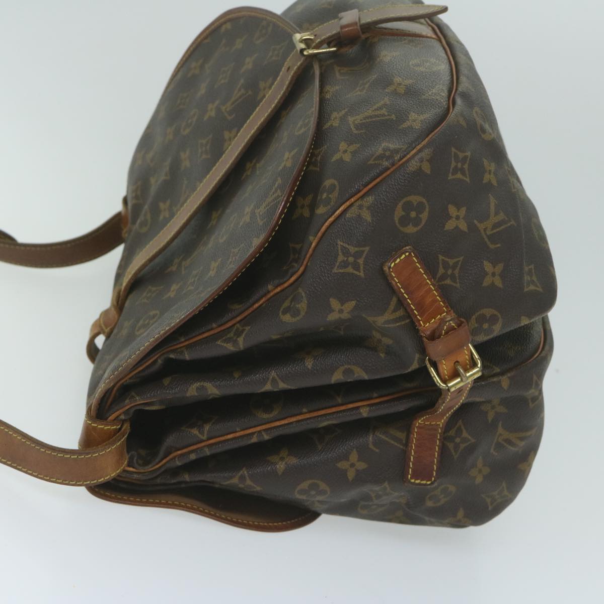 LOUIS VUITTON Monogram Saumur 35 Shoulder Bag M42254 LV Auth 63107