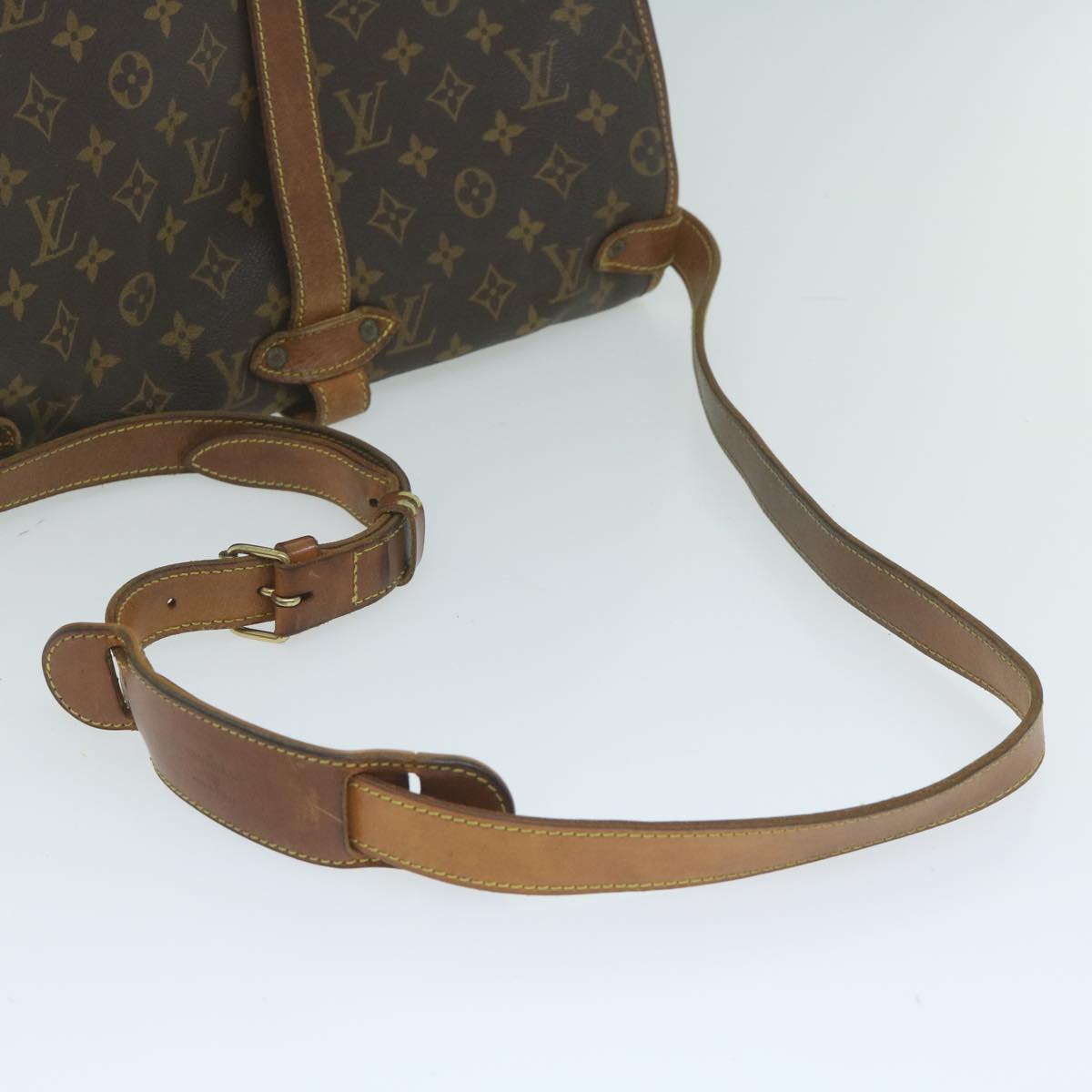 LOUIS VUITTON Monogram Saumur 35 Shoulder Bag M42254 LV Auth 63107