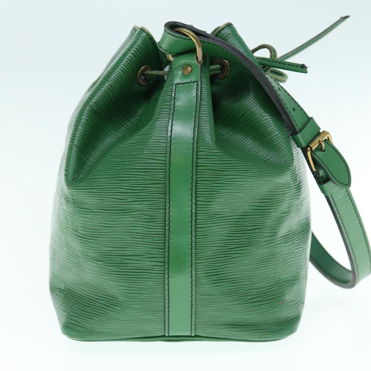 LOUIS VUITTON Epi Petit Noe Shoulder Bag Green M44104 LV Auth 63108