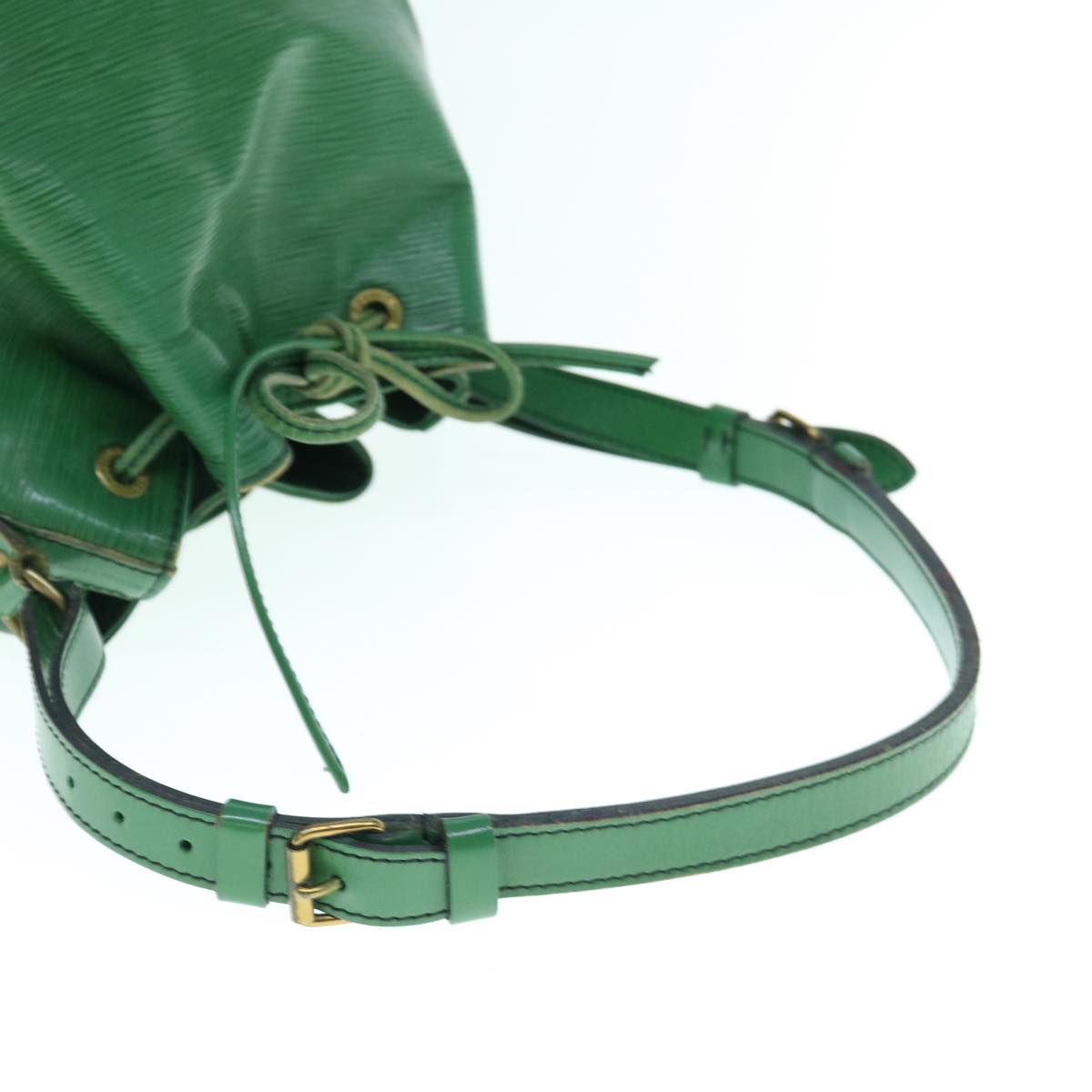 LOUIS VUITTON Epi Petit Noe Shoulder Bag Green M44104 LV Auth 63108