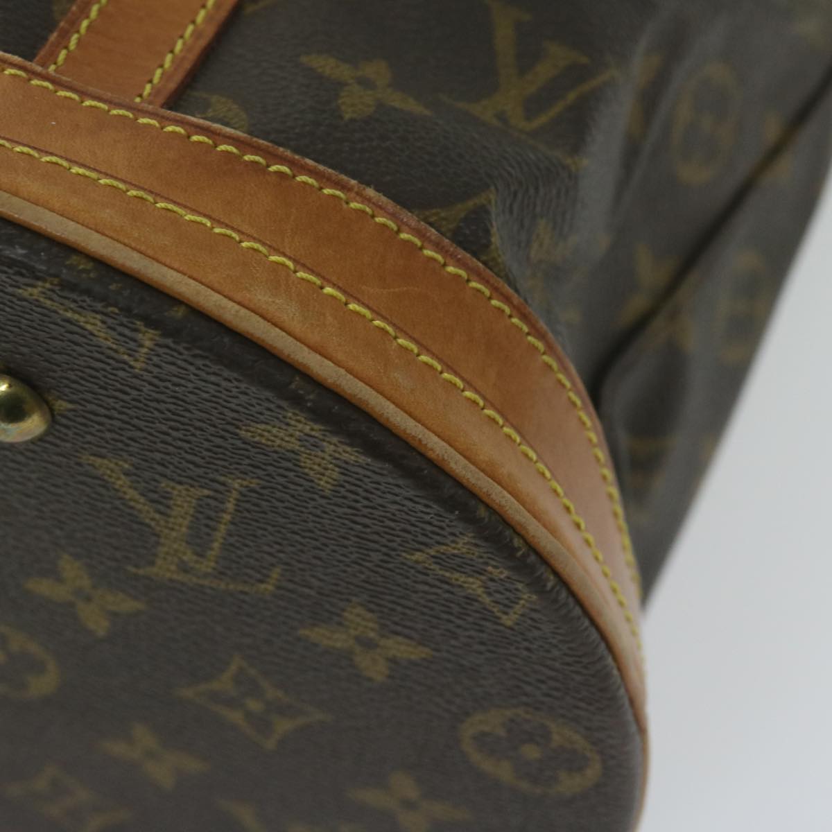 LOUIS VUITTON Monogram Bucket GM Shoulder Bag M42236 LV Auth 63345