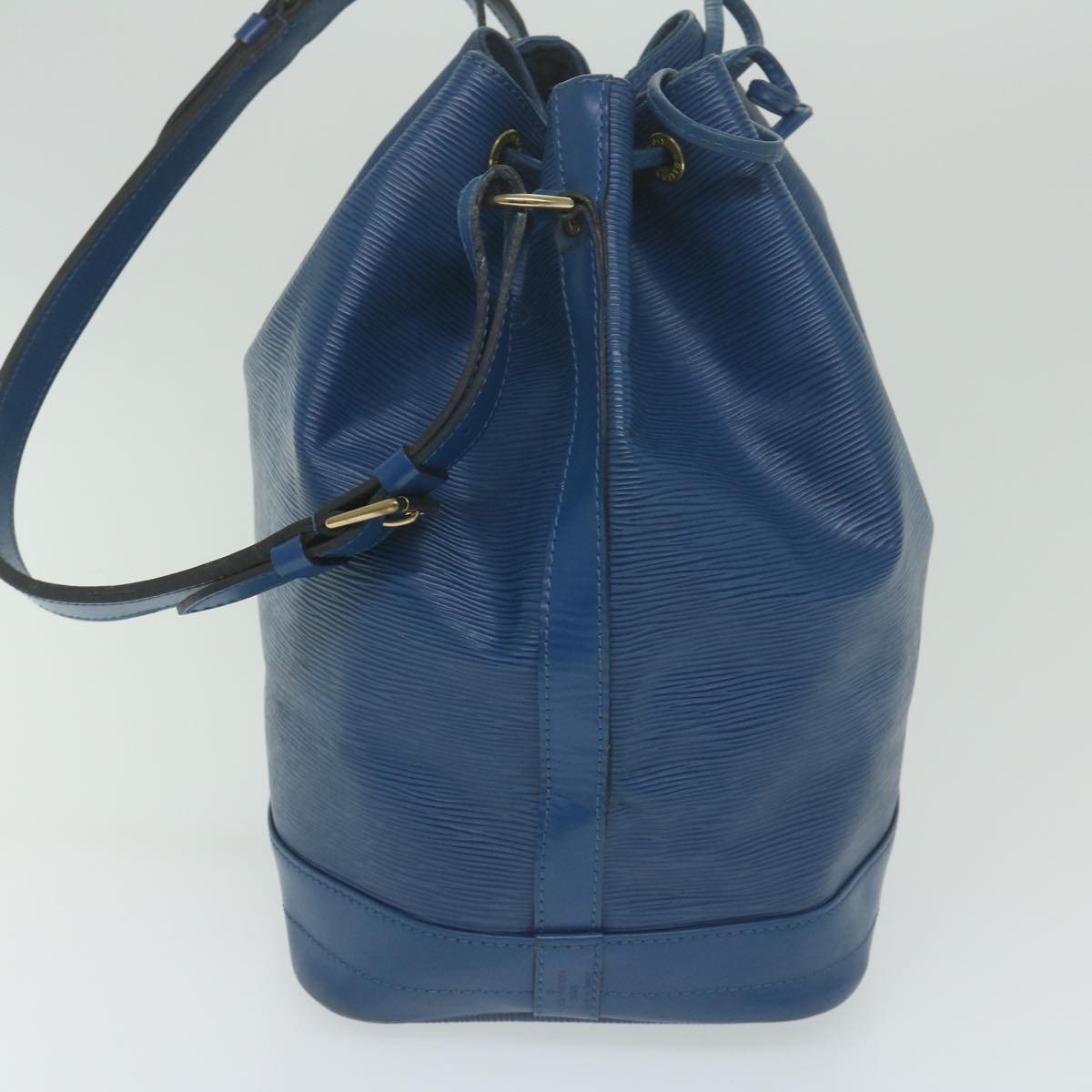 LOUIS VUITTON Epi Noe Shoulder Bag Blue M44005 LV Auth 63360