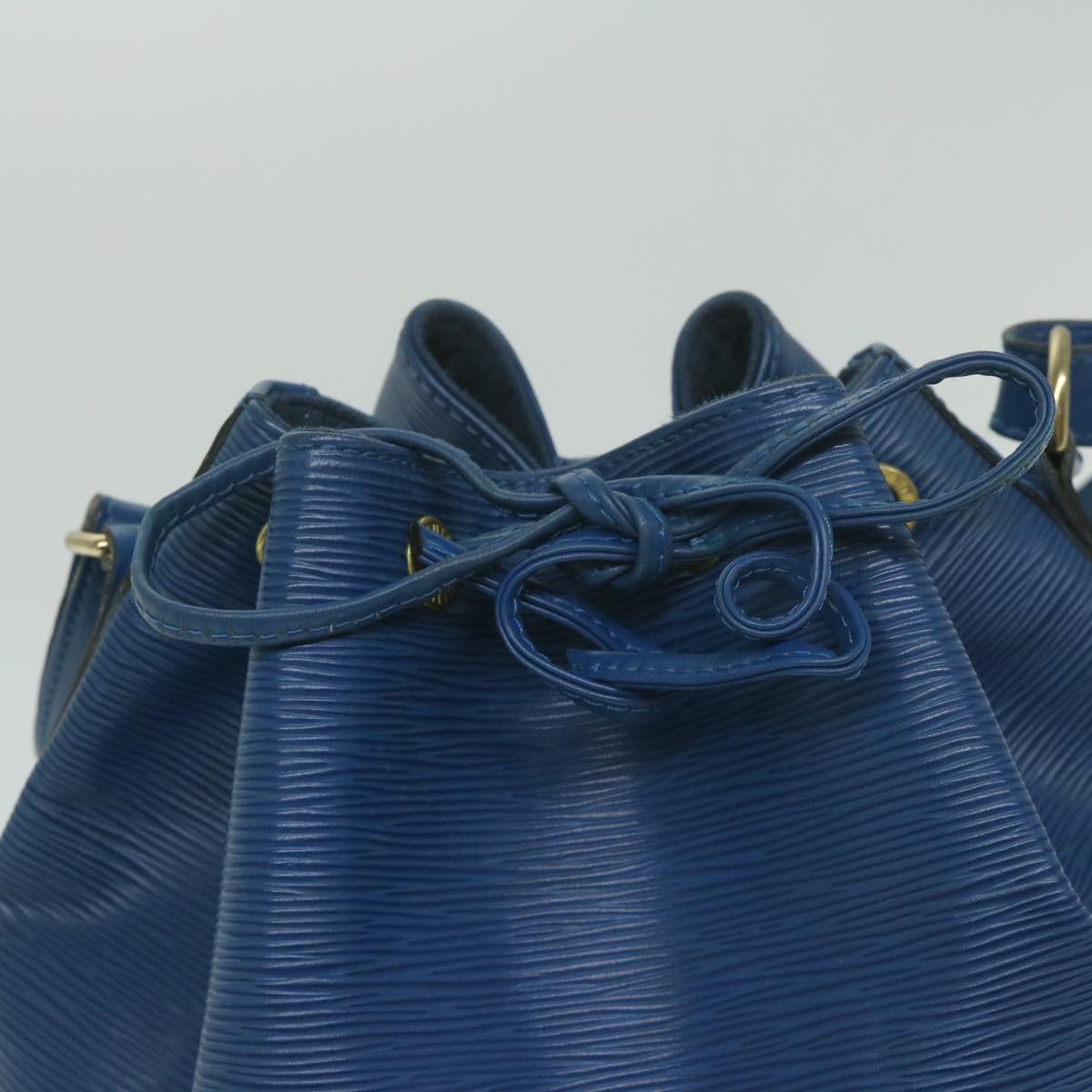 LOUIS VUITTON Epi Noe Shoulder Bag Blue M44005 LV Auth 63360