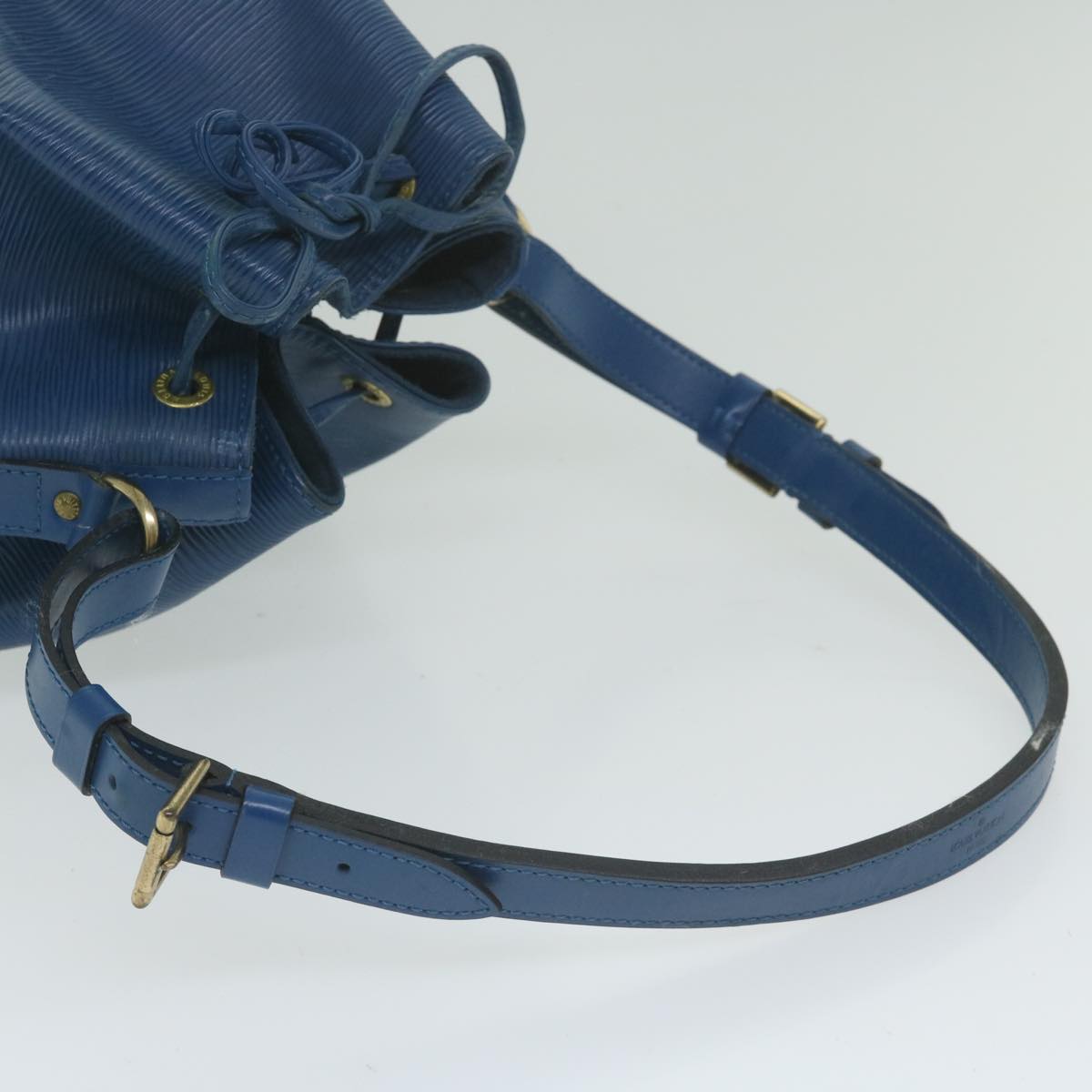 LOUIS VUITTON Epi Noe Shoulder Bag Blue M44005 LV Auth 63360