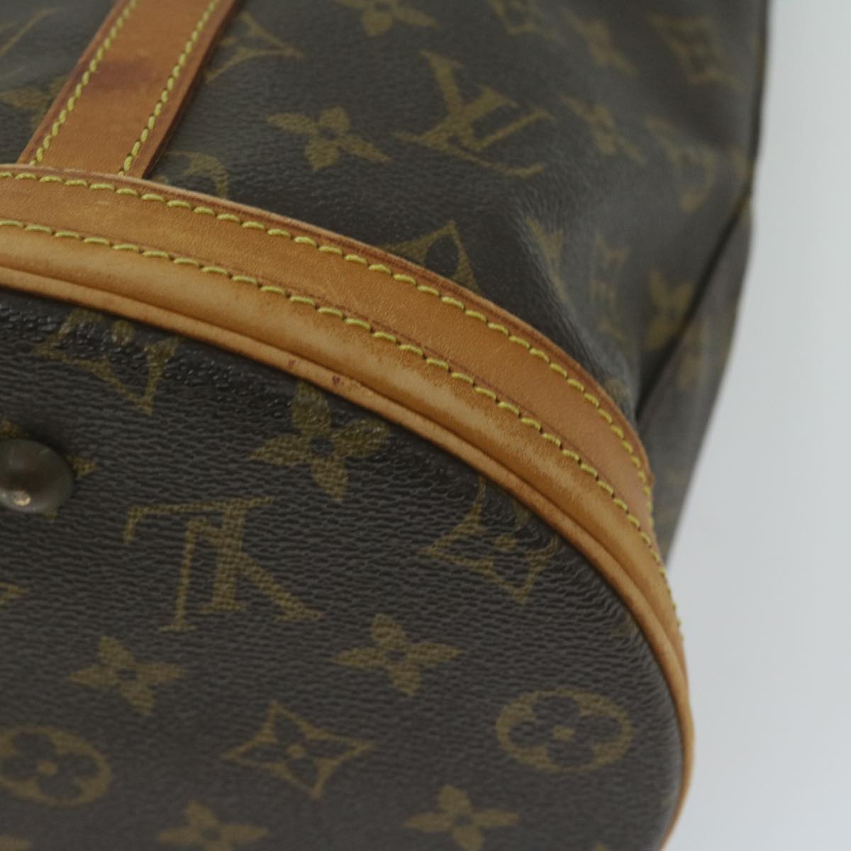 LOUIS VUITTON Monogram Bucket GM Shoulder Bag M42236 LV Auth 63455