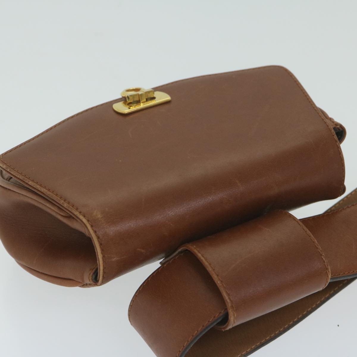 Salvatore Ferragamo Gancini Waist bag Leather Brown Auth 63485