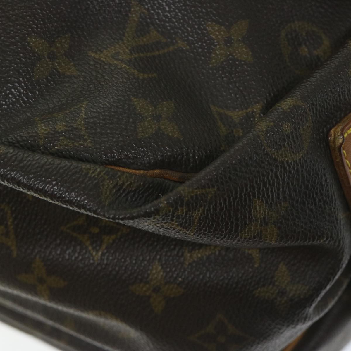 LOUIS VUITTON Monogram Saumur 35 Shoulder Bag M42254 LV Auth 63511