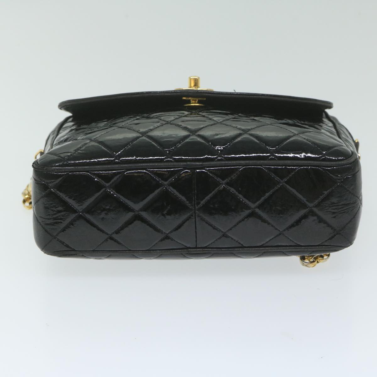 CHANEL Matelasse Chain Shoulder Bag Patent leather Black CC Auth 63577A