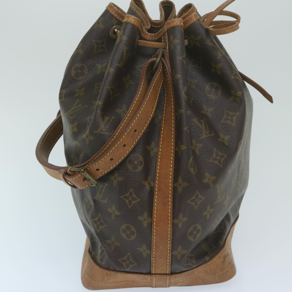 LOUIS VUITTON Monogram Noe Shoulder Bag M42224 LV Auth 63777