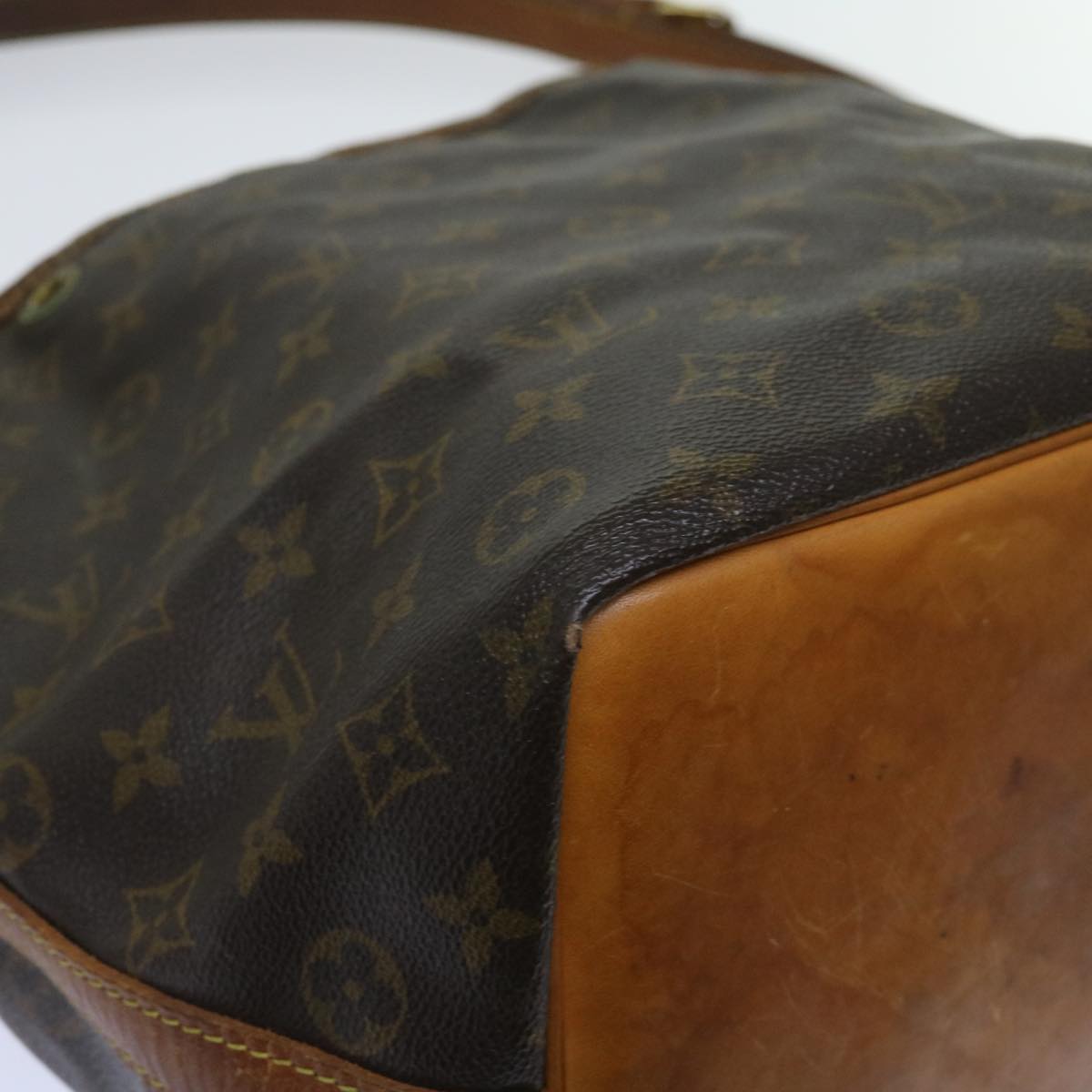 LOUIS VUITTON Monogram Petit Noe Shoulder Bag M42226 LV Auth 63788