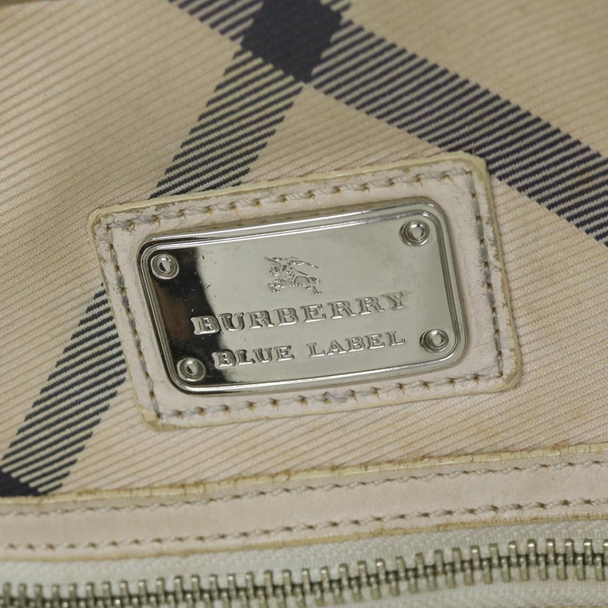 BURBERRY Nova Check Blue Label Shoulder Bag Nylon White Auth 63904