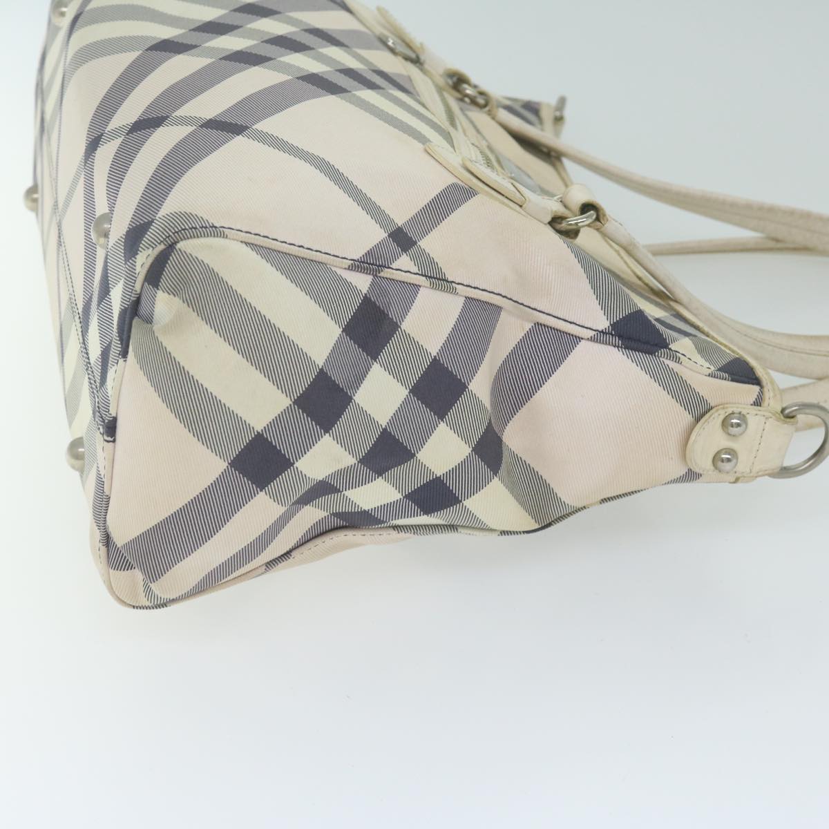 BURBERRY Nova Check Blue Label Shoulder Bag Nylon White Auth 63904