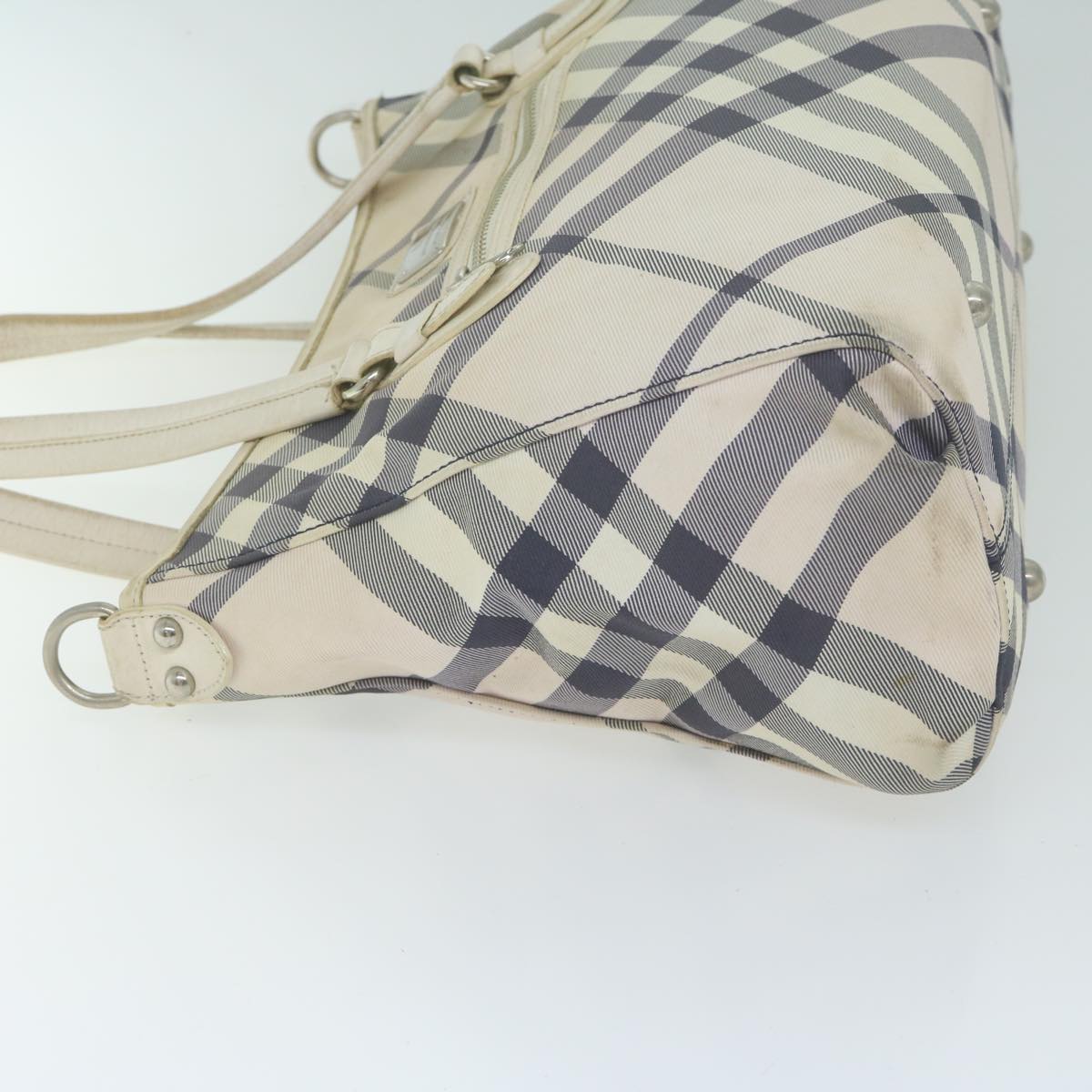 BURBERRY Nova Check Blue Label Shoulder Bag Nylon White Auth 63904