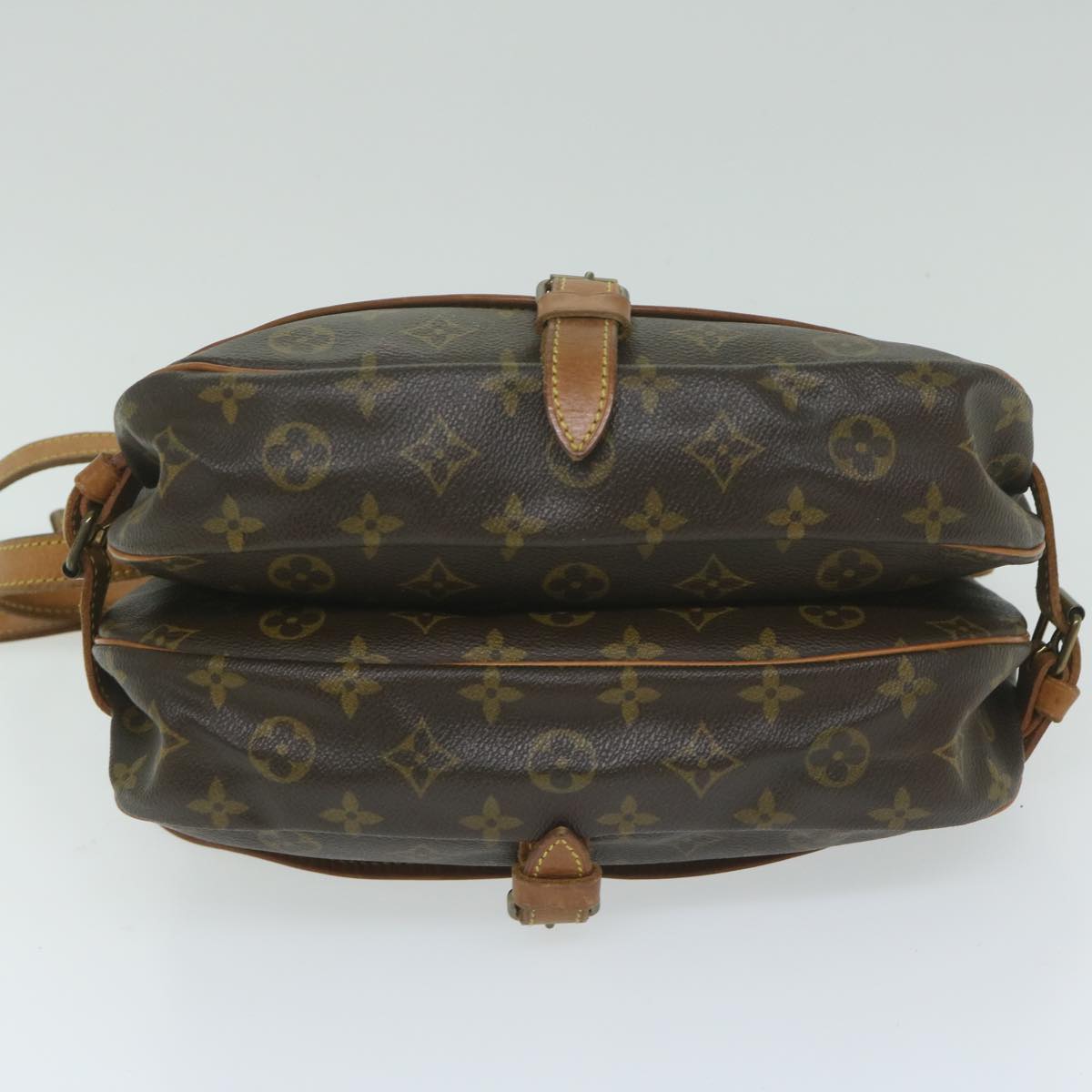 LOUIS VUITTON Monogram Saumur 30 Shoulder Bag M42256 LV Auth 63934