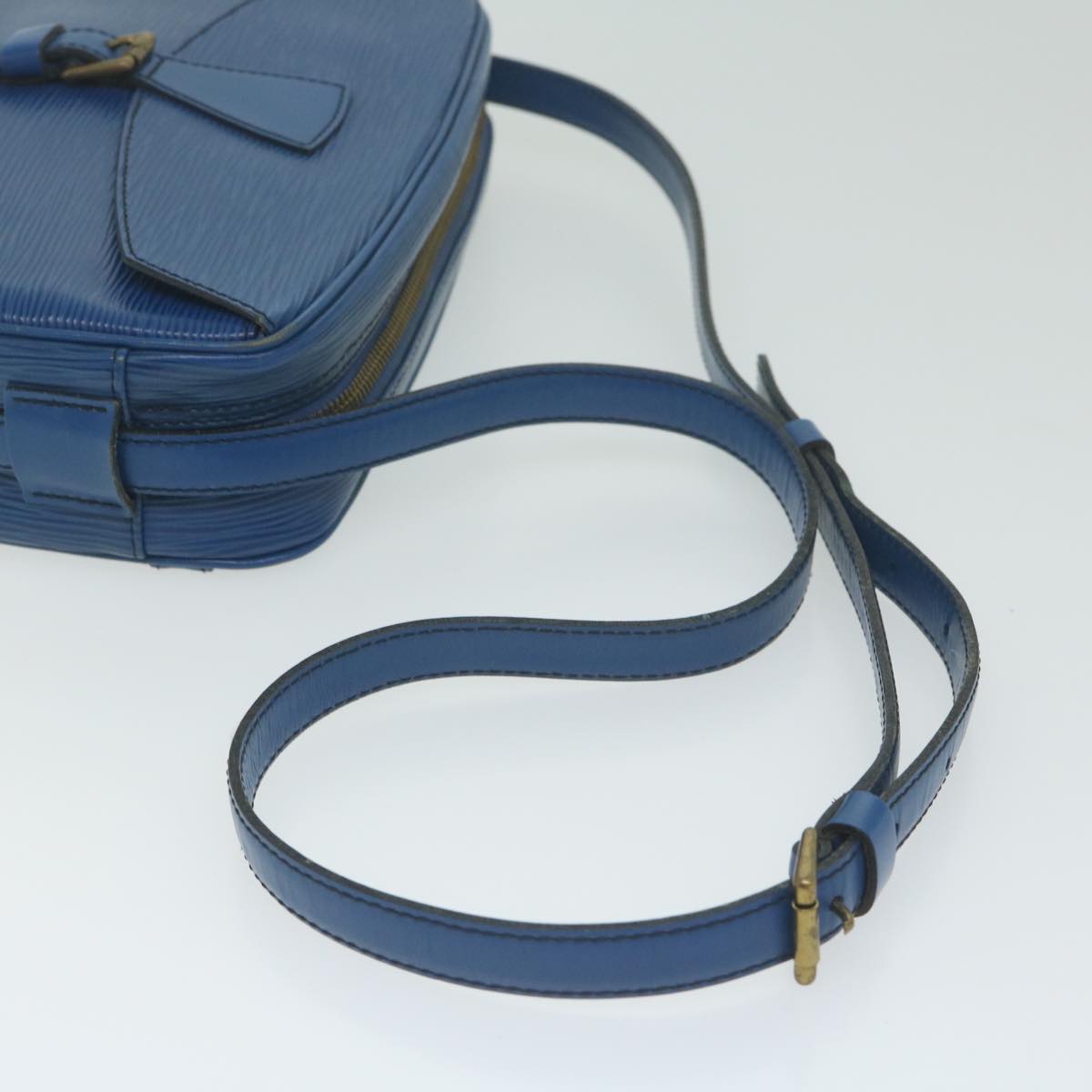 LOUIS VUITTON Epi June Feuille Shoulder Bag Blue M52155 LV Auth 63938