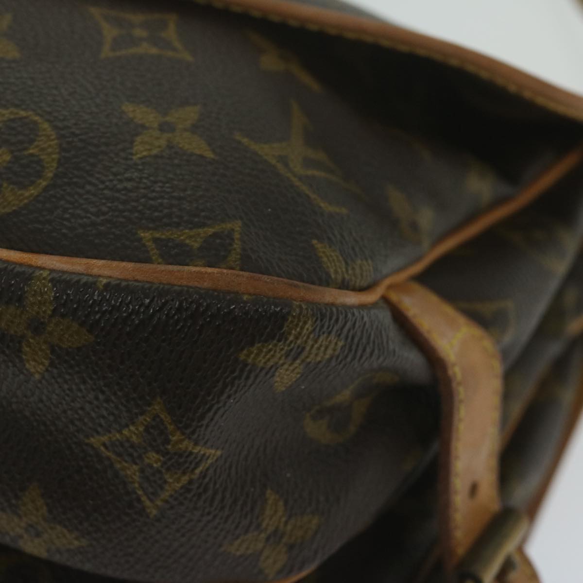 LOUIS VUITTON Monogram Saumur 30 Shoulder Bag M42256 LV Auth 63952