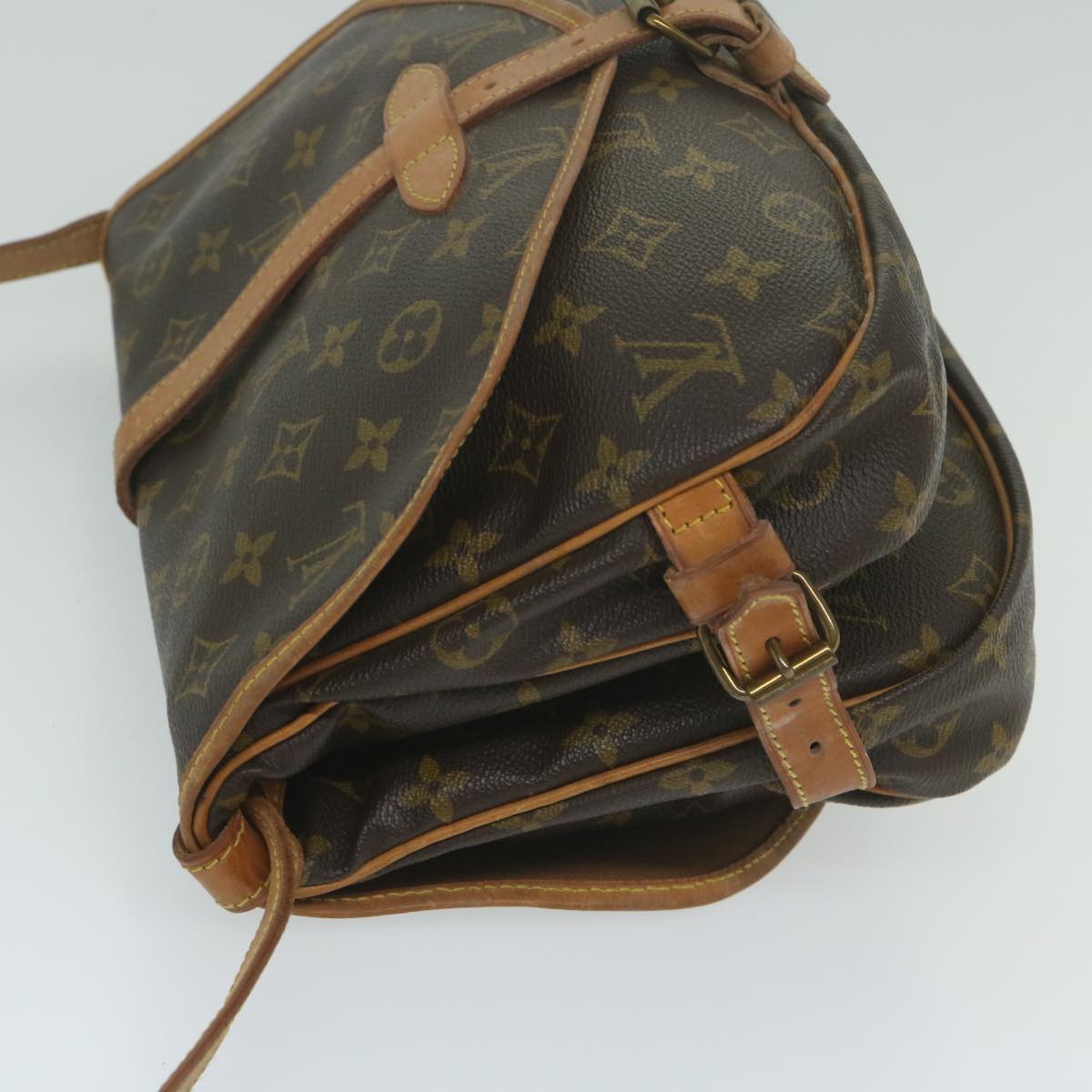 LOUIS VUITTON Monogram Saumur 30 Shoulder Bag M42256 LV Auth 63952