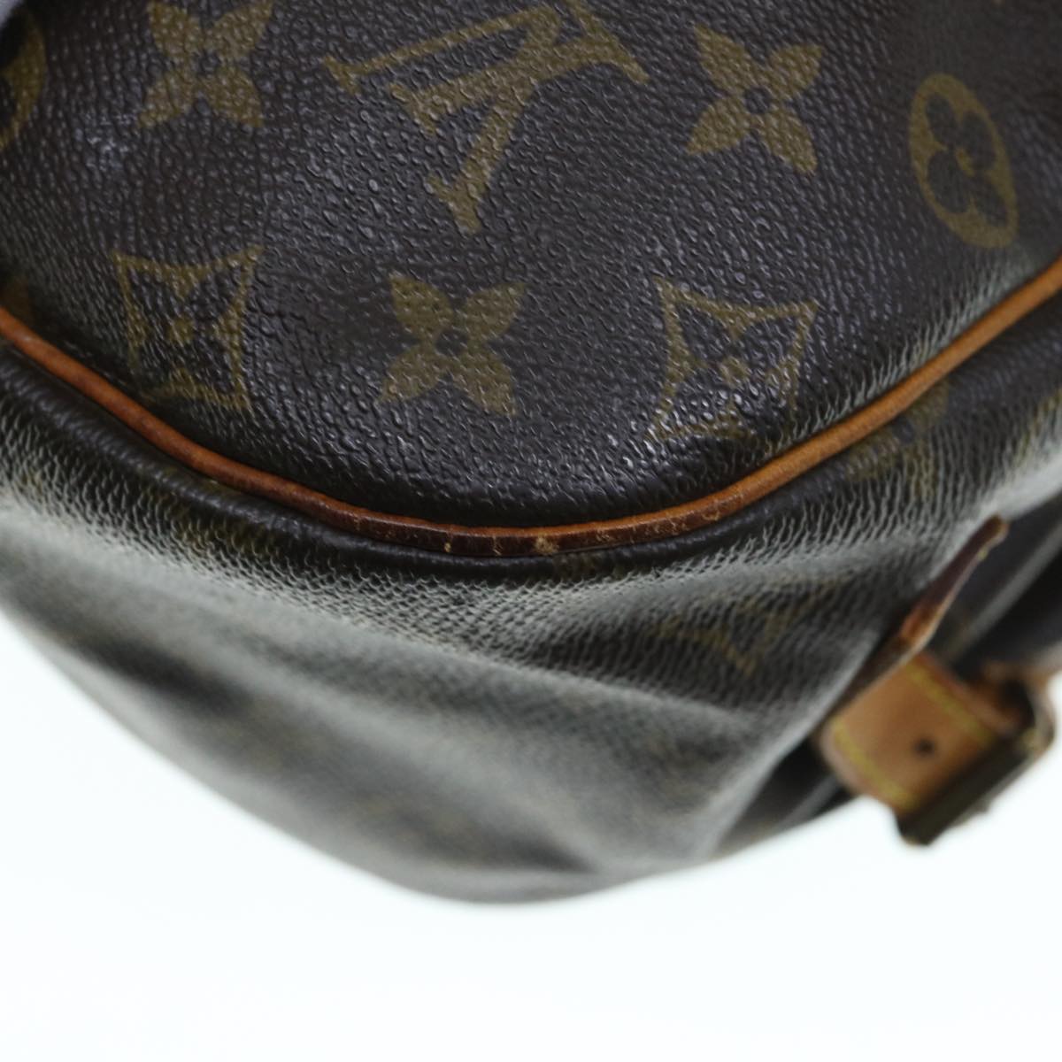 LOUIS VUITTON Monogram Saumur 35 Shoulder Bag M42254 LV Auth 63955