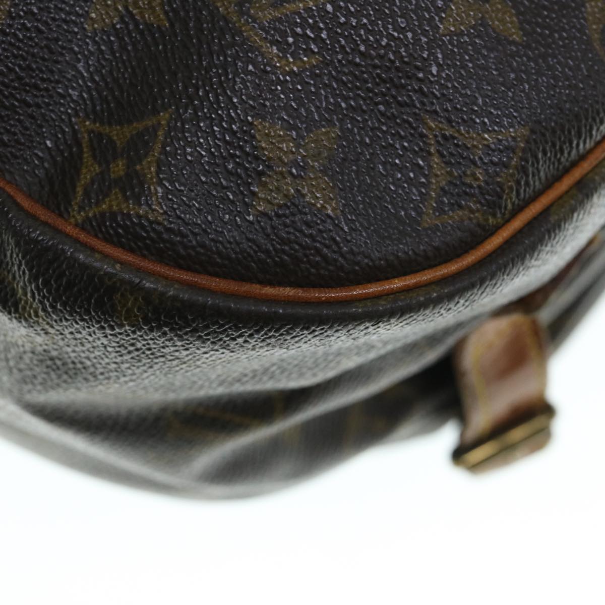 LOUIS VUITTON Monogram Saumur 35 Shoulder Bag M42254 LV Auth 63956