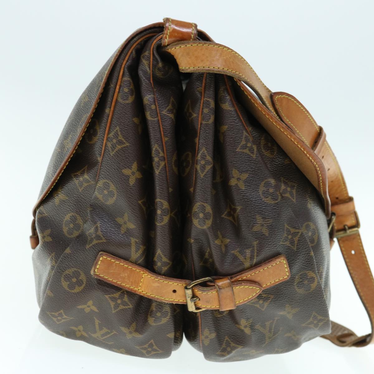 LOUIS VUITTON Monogram Saumur 35 Shoulder Bag M42254 LV Auth 63956